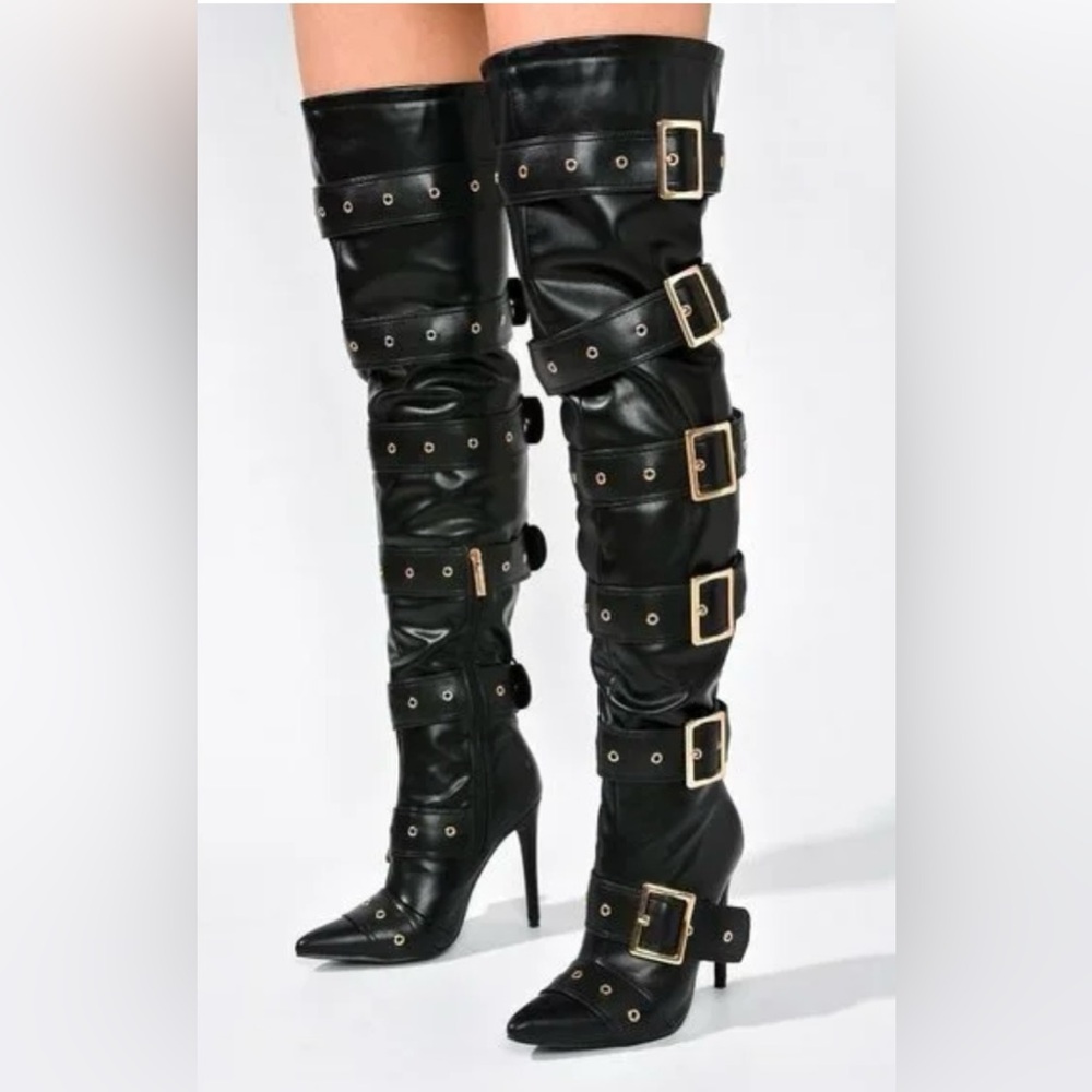 ❗️LAST ONE FOR EACH SIZE❗️ Black Buckle Knee-High Boots